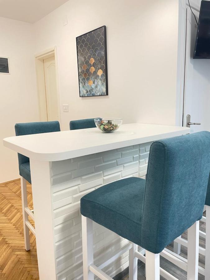 The Blue Velvet Apartment Belgrade Luaran gambar